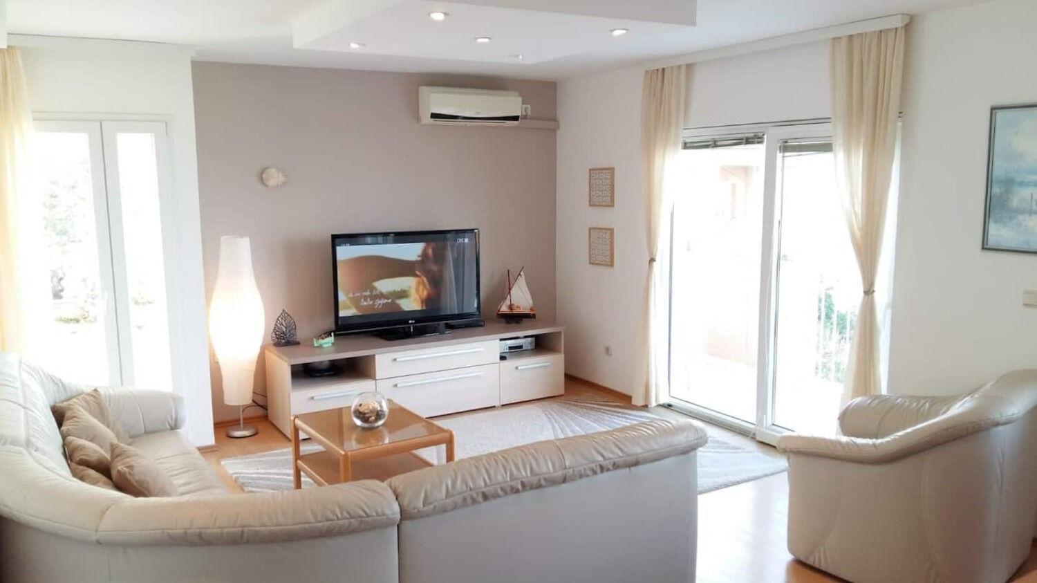 Apartments The View - Close To The Beach & Parking Trogir Exterior photo